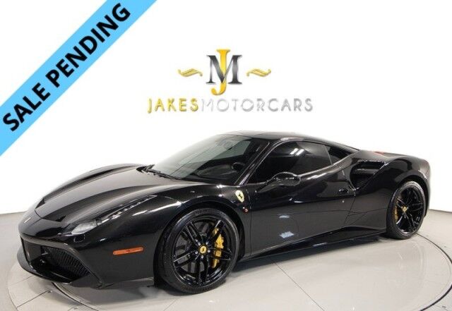 2018 Ferrari 488 GTB *FRESH SERVICE / NEW MICHELIN TIRES*