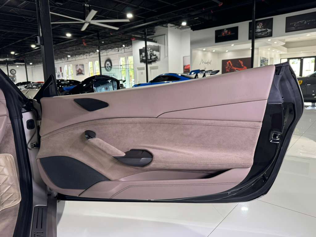 2018 Ferrari 488 Spider Nuovo Grigio Ingrid paint, Tortora interior, gold brake calipers, carbon galore AND MUCH MORE!! Fort Lauderdale FL