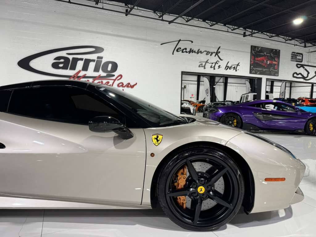 2018 Ferrari 488 Spider Nuovo Grigio Ingrid paint, Tortora interior, gold brake calipers, carbon galore AND MUCH MORE!! Fort Lauderdale FL