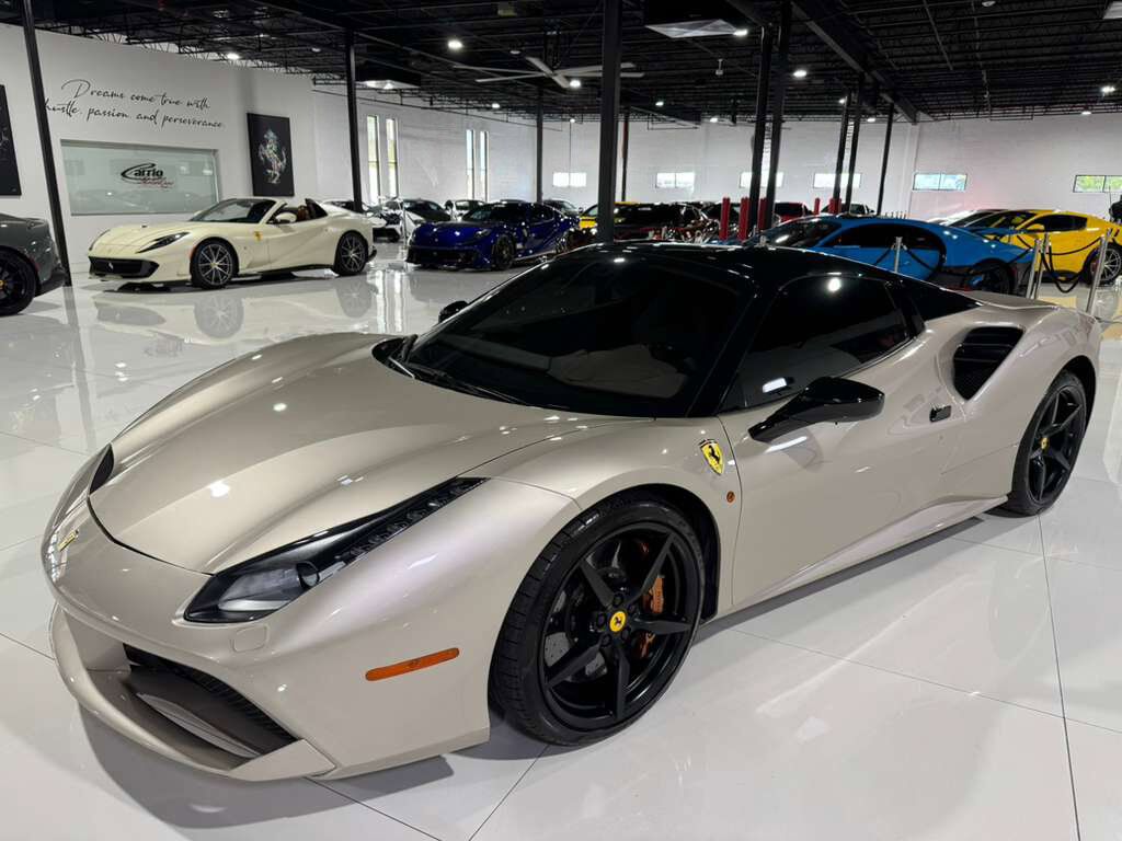 2018 Ferrari 488 Spider Nuovo Grigio Ingrid paint, Tortora interior, gold brake calipers, carbon galore AND MUCH MORE!! Fort Lauderdale FL