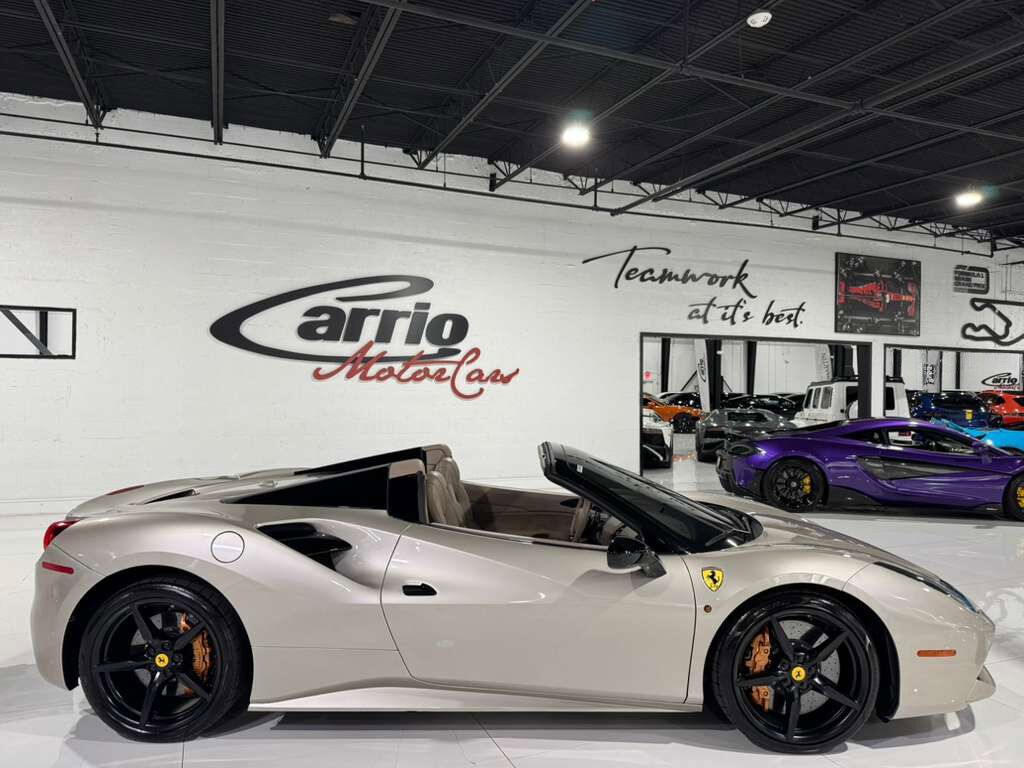2018 Ferrari 488 Spider Nuovo Grigio Ingrid paint, Tortora interior, gold brake calipers, carbon galore AND MUCH MORE!! Fort Lauderdale FL