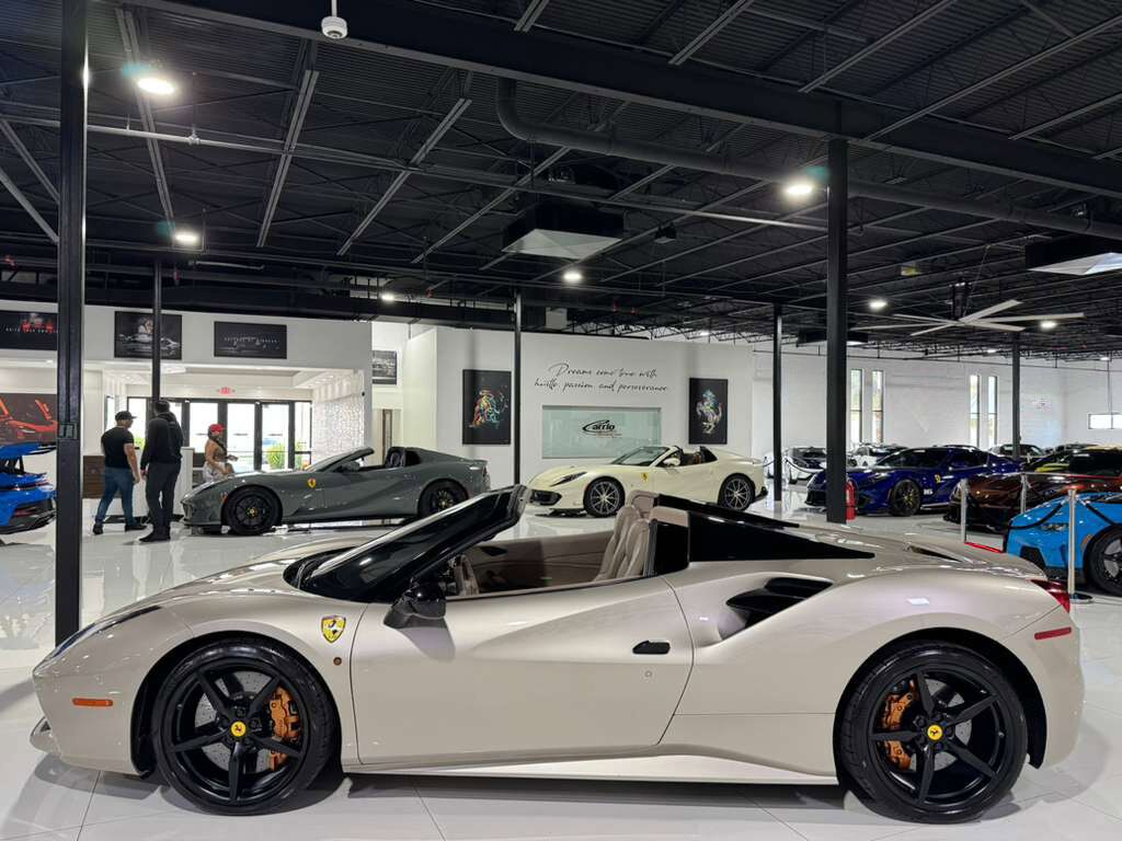 2018 Ferrari 488 Spider Nuovo Grigio Ingrid paint, Tortora interior, gold brake calipers, carbon galore AND MUCH MORE!! Fort Lauderdale FL