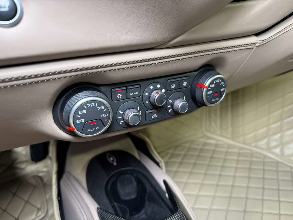 2018 Ferrari 488 Spider Nuovo Grigio Ingrid paint, Tortora interior, gold brake calipers, carbon galore AND MUCH MORE!! Fort Lauderdale FL