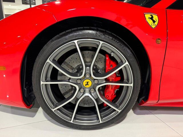 2018 Ferrari 488 Spider Rosso Scuderia paint/calipers, JBL Professional audio, Goldrake seats w/ lifter & MUCH MORE! Fort Lauderdale FL