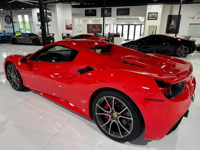2018 Ferrari 488 Spider Rosso Scuderia paint/calipers, JBL Professional audio, Goldrake seats w/ lifter & MUCH MORE! Fort Lauderdale FL