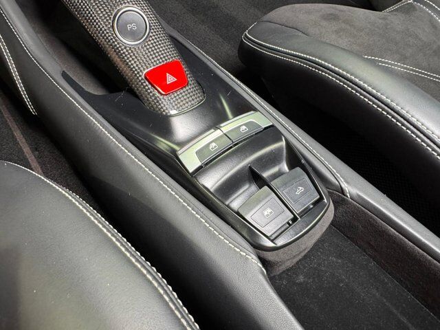 2018 Ferrari 488 Spider Rosso Scuderia paint/calipers, JBL Professional audio, Goldrake seats w/ lifter & MUCH MORE! Fort Lauderdale FL