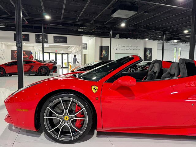 2018 Ferrari 488 Spider Rosso Scuderia paint/calipers, JBL Professional audio, Goldrake seats w/ lifter & MUCH MORE! Fort Lauderdale FL