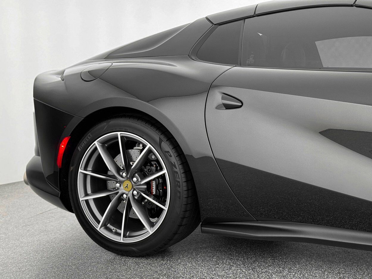 2018 Ferrari 812 Superfast Base Bellevue WA