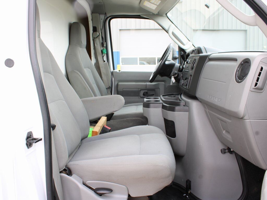 2018 Ford E-350SD Cutaway RWD DRW Fond du Lac WI