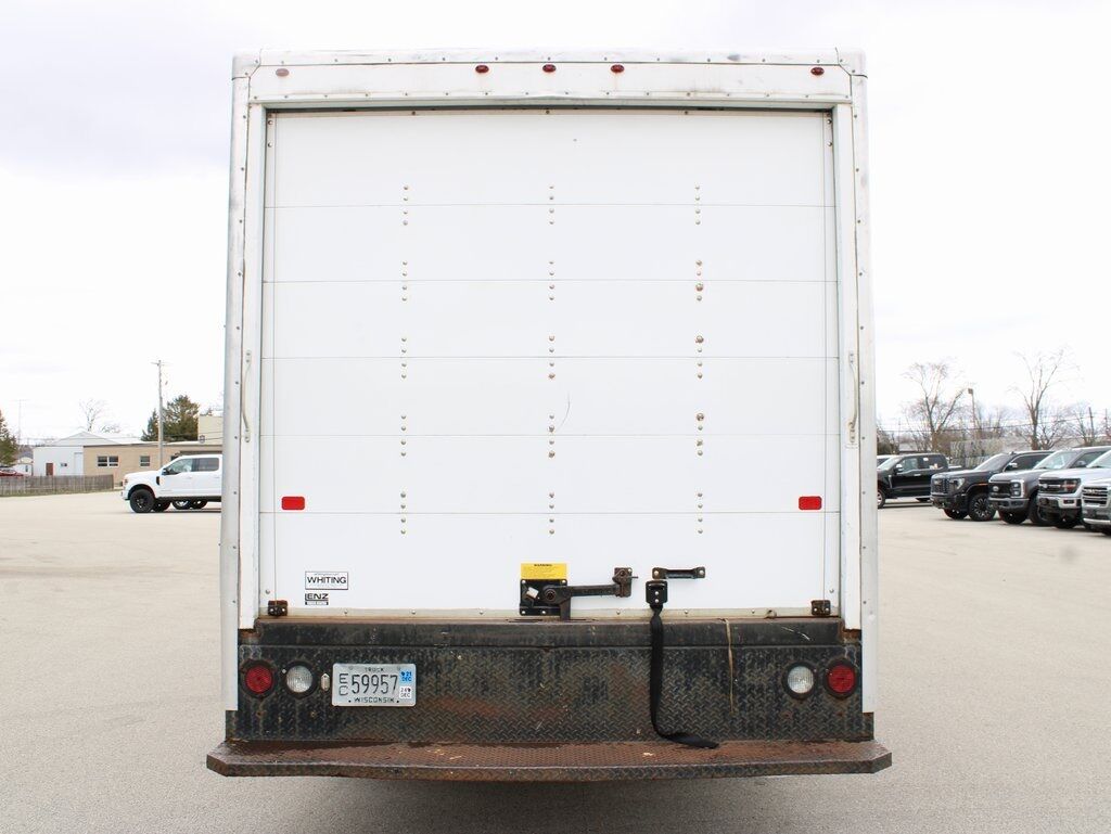2018 Ford E-350SD Cutaway RWD DRW Fond du Lac WI