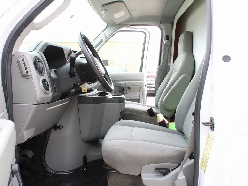 2018 Ford E-350SD Cutaway RWD DRW Fond du Lac WI