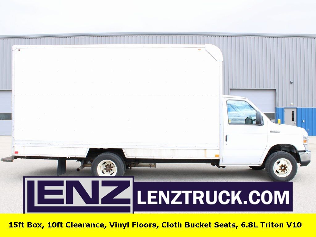 2018 Ford E-350SD Cutaway RWD DRW Fond du Lac WI
