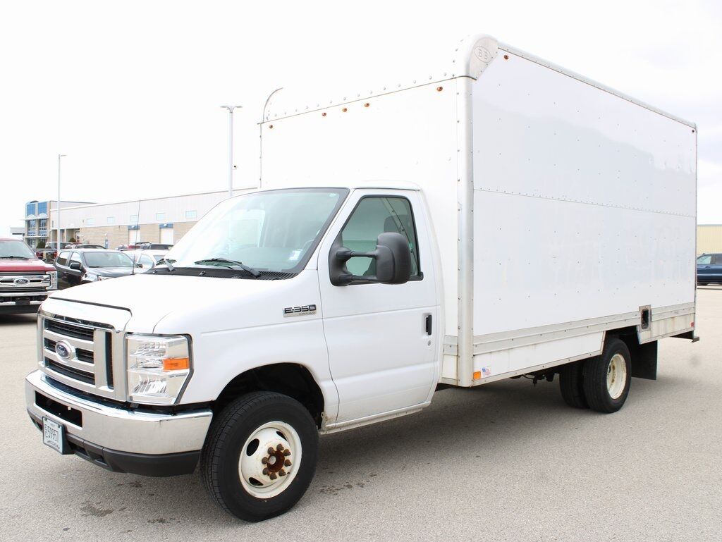 2018 Ford E-350SD Cutaway RWD DRW Fond du Lac WI