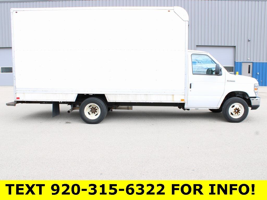 2018 Ford E-350SD Cutaway RWD DRW Fond du Lac WI