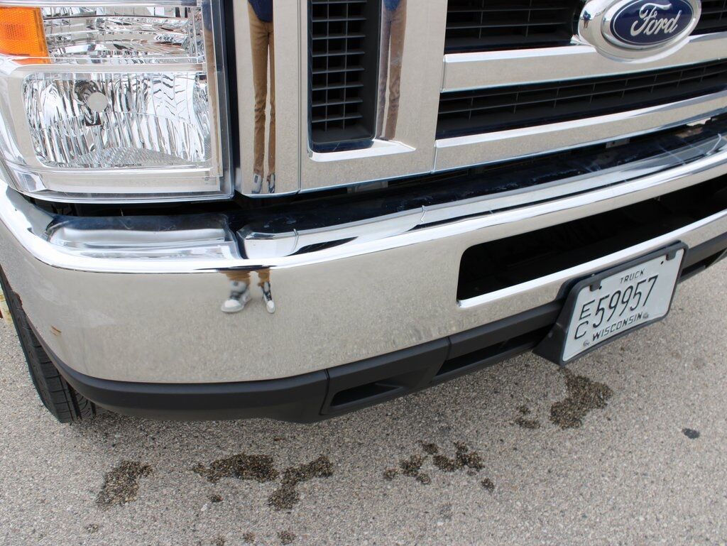 2018 Ford E-350SD Cutaway RWD DRW Fond du Lac WI