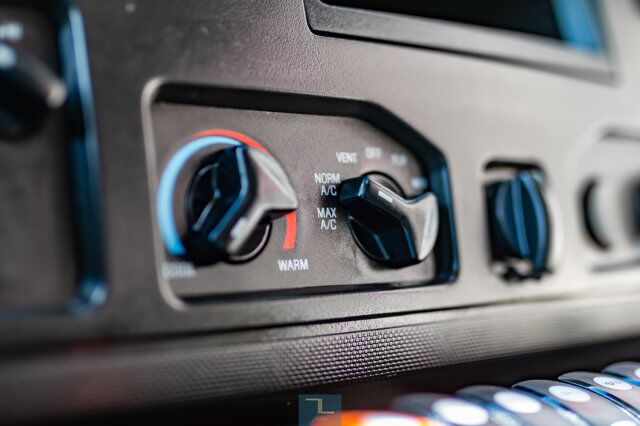 2018 Ford E-450 Cutaway Bus 7 Passenger Wheelchair Lift Red Deer AB