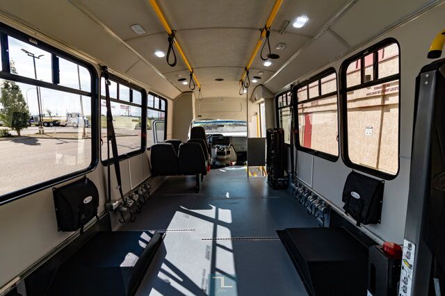 2018 Ford E-450 Cutaway Bus 7 Passenger Wheelchair Lift Red Deer AB