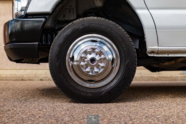 2018 Ford E-450 Cutaway Bus 7 Passenger Wheelchair Lift Red Deer AB