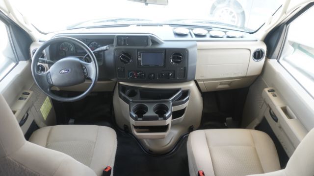 2018 Ford Econoline E-350 Super Duty Laredo TX