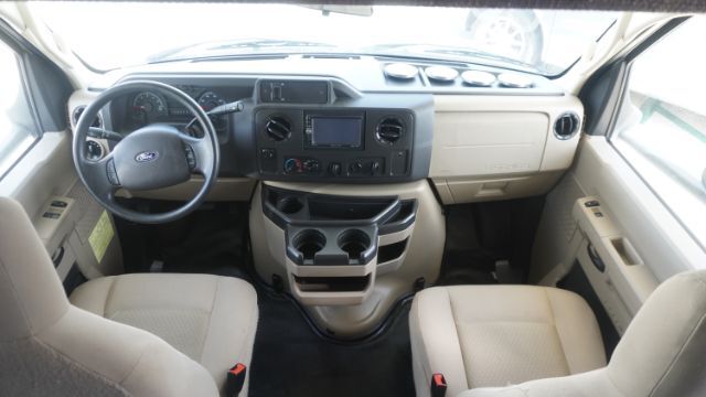 2018 Ford Econoline E-350 Super Duty Laredo TX