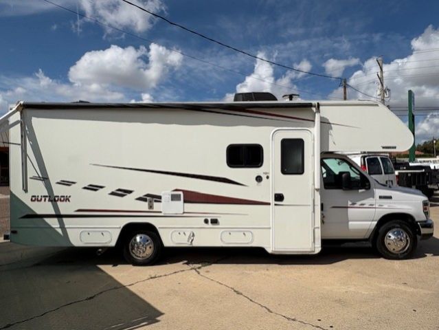 2018 Ford Econoline E-350 Super Duty Laredo TX