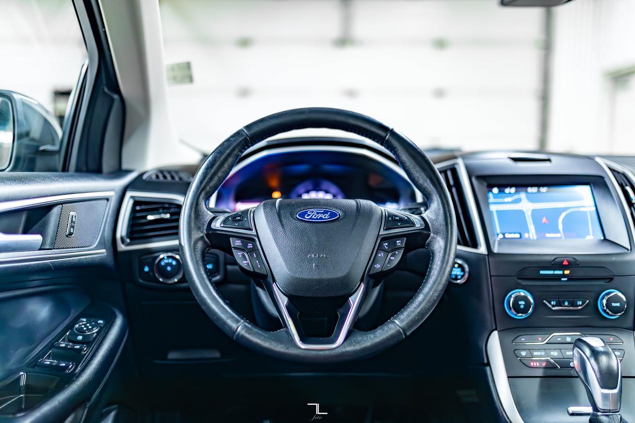 2018 Ford Edge AWD SEL Nav Roof BCam Red Deer AB
