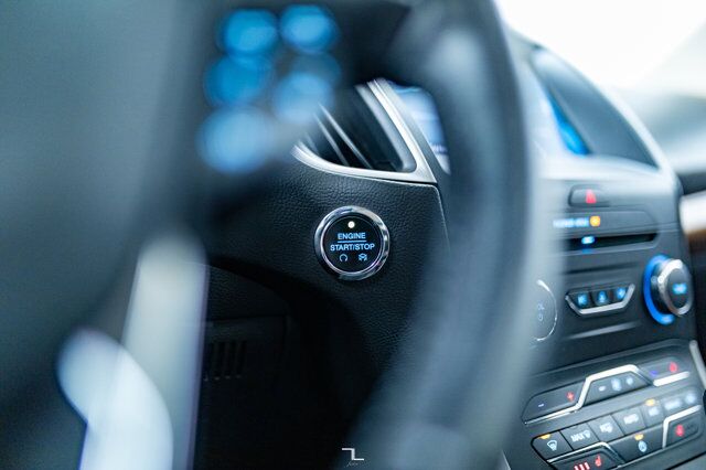 2018 Ford Edge AWD SEL Nav Roof BCam Red Deer AB