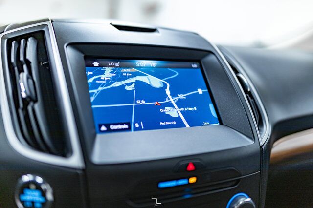 2018 Ford Edge AWD SEL Nav Roof BCam Red Deer AB