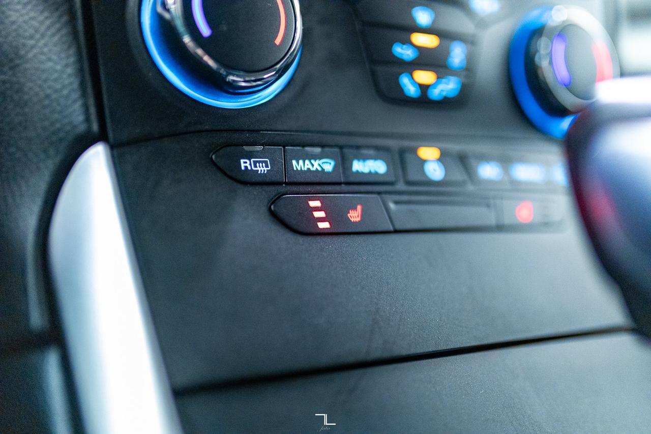 2018 Ford Edge AWD SEL PSeat BCam Red Deer AB