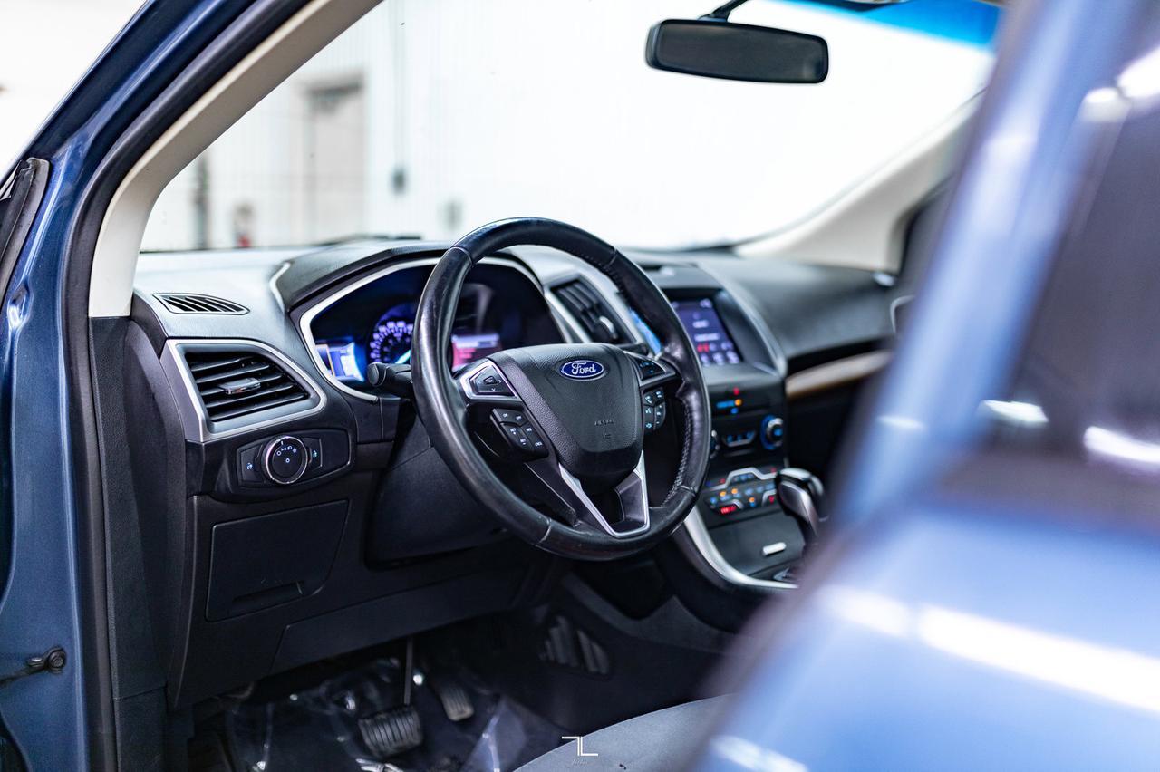 2018 Ford Edge AWD SEL Roof Nav BCam Red Deer AB