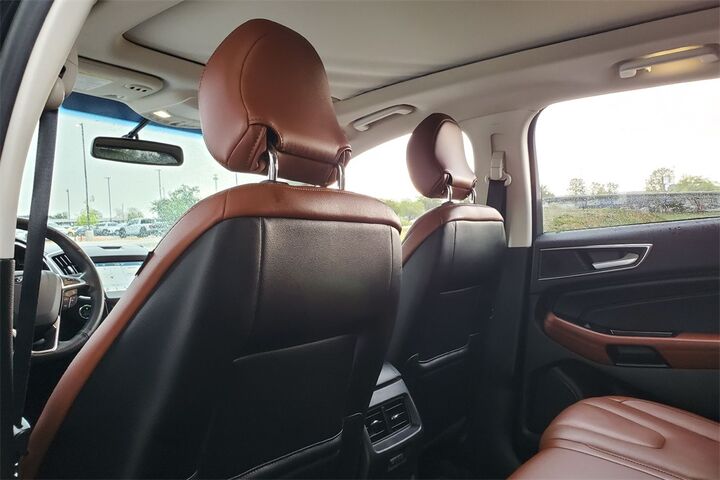 2018 Ford Edge Titanium  TX