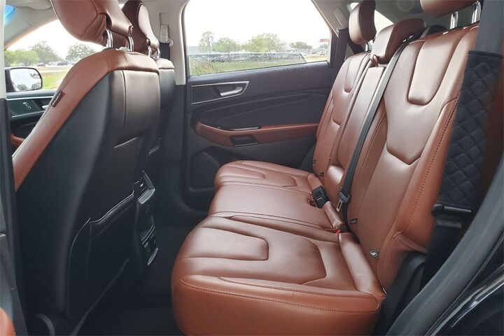 2018 Ford Edge Titanium  TX