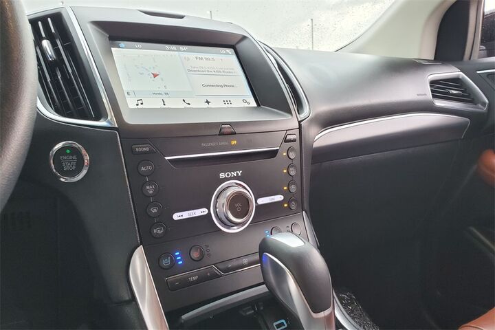 2018 Ford Edge Titanium  TX