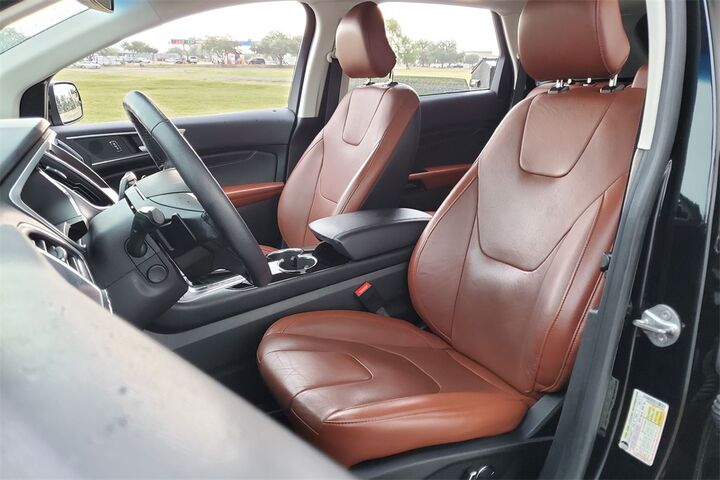 2018 Ford Edge Titanium  TX