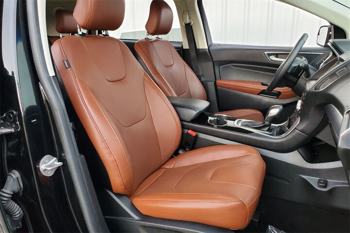 2018 Ford Edge Titanium  TX