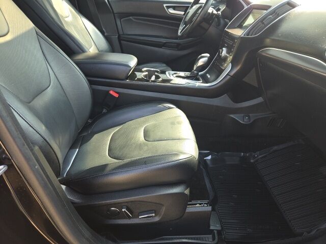 2018 Ford Edge Titanium West Burlington IA