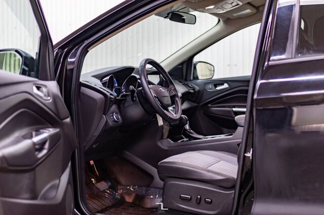 2018 Ford Escape AWD SE Appearance Pkg BCam Red Deer AB