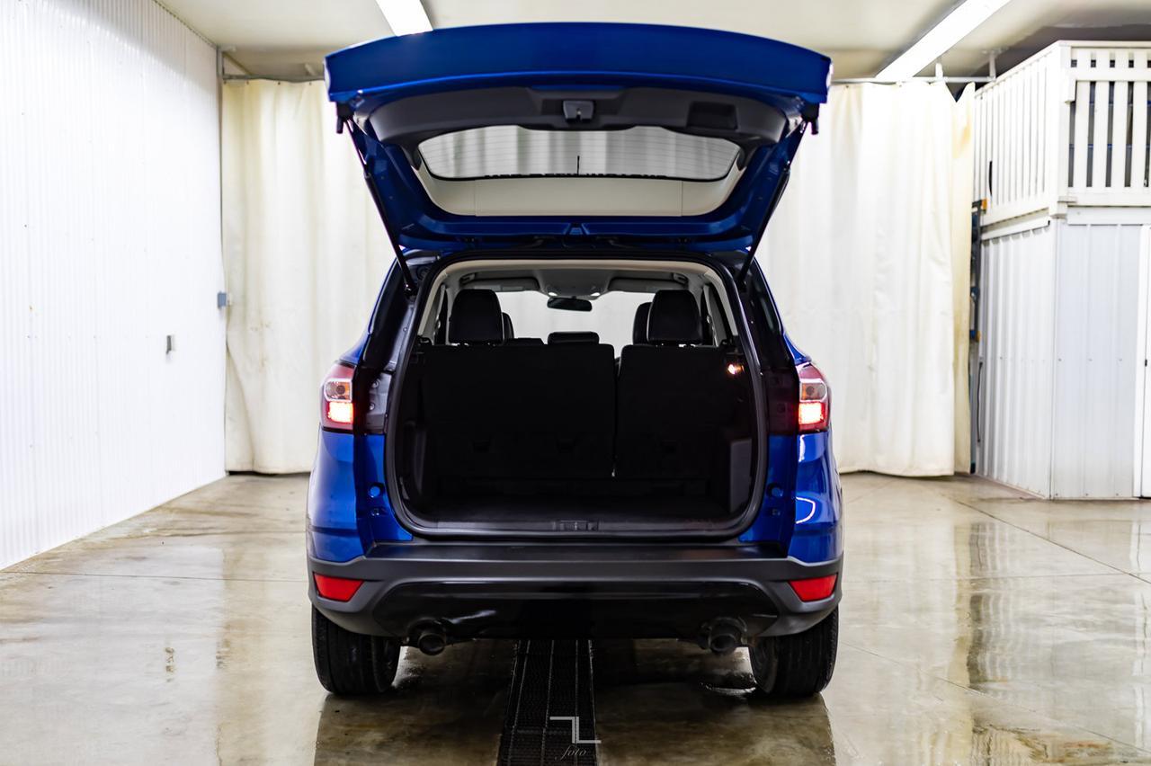 2018 Ford Escape AWD SE Appearance Pkg Nav BCam Red Deer AB