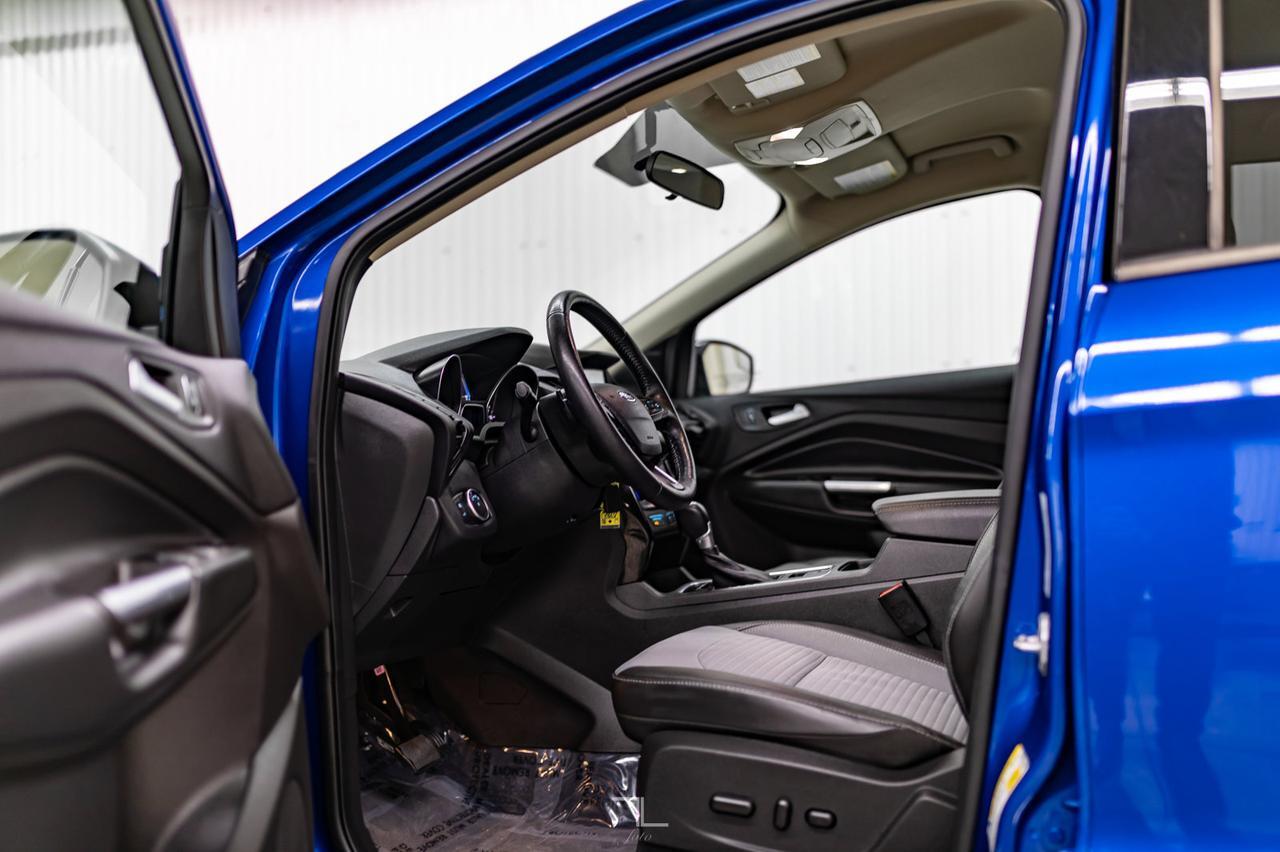 2018 Ford Escape AWD SE Appearance Pkg Nav BCam Red Deer AB