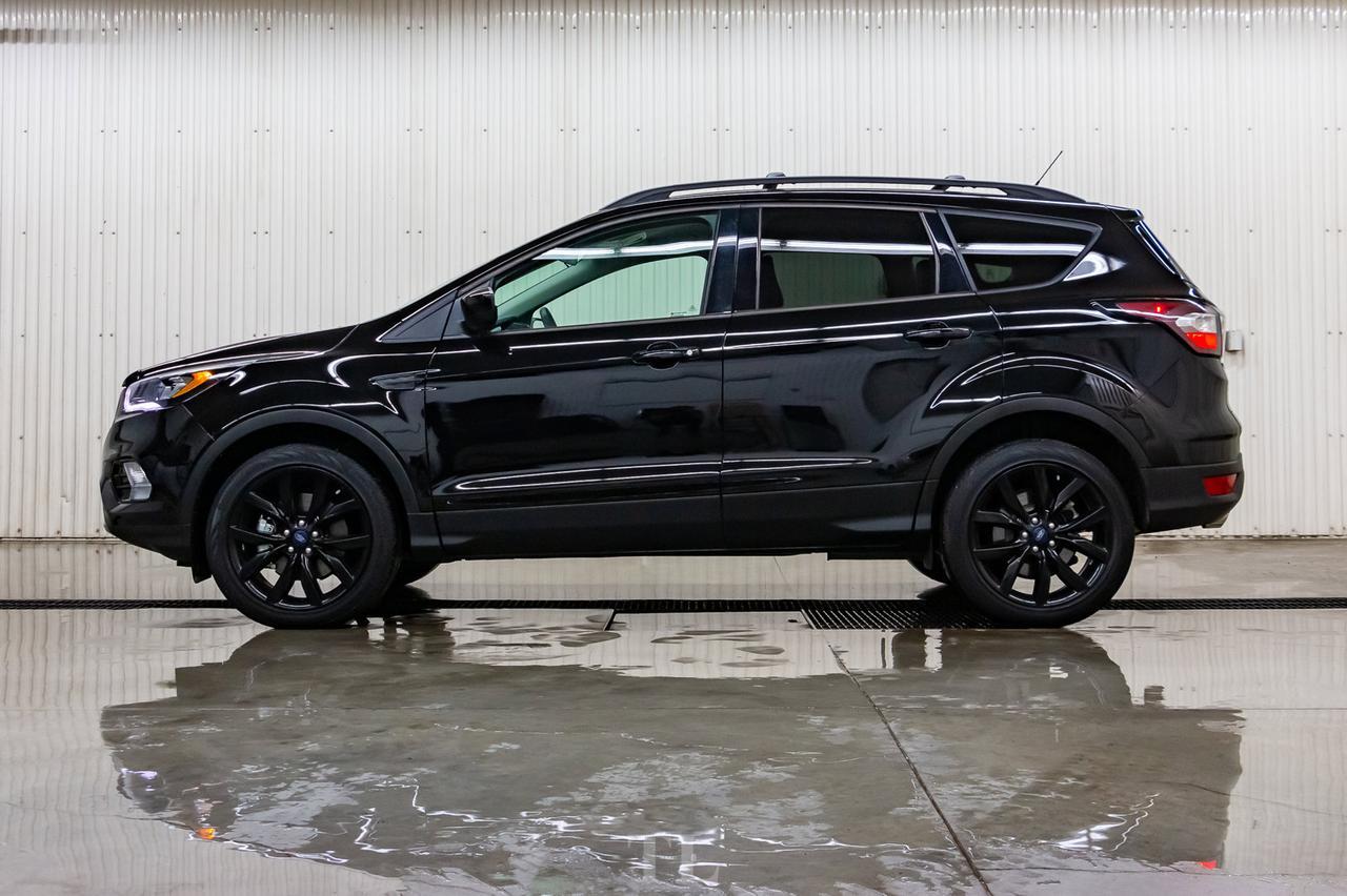 2018 Ford Escape AWD SE Appearance Pkg Nav BCam Red Deer AB