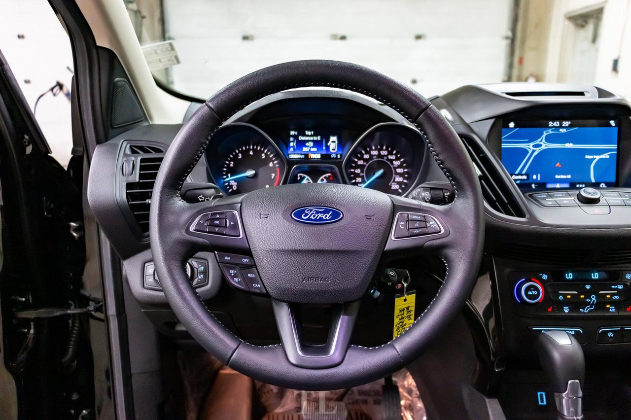 2018 Ford Escape AWD SE Appearance Pkg Nav BCam Red Deer AB