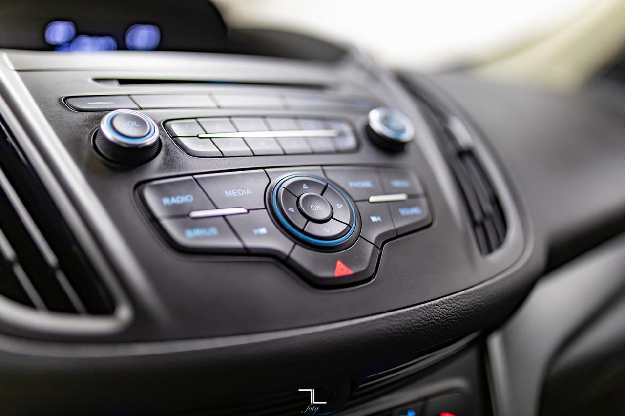 2018 Ford Escape AWD SE BCam Heated Seats Red Deer AB