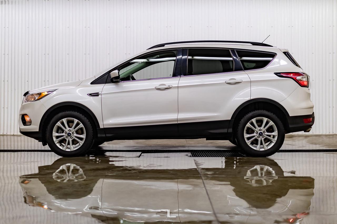 2018 Ford Escape AWD SE BCam Heated Seats Red Deer AB