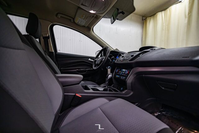 2018 Ford Escape AWD SE BCam Heated Seats Red Deer AB