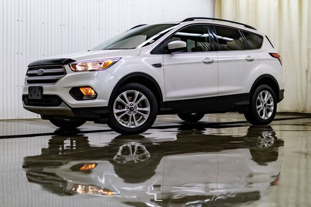 2018 Ford Escape AWD SE BCam Heated Seats Red Deer AB