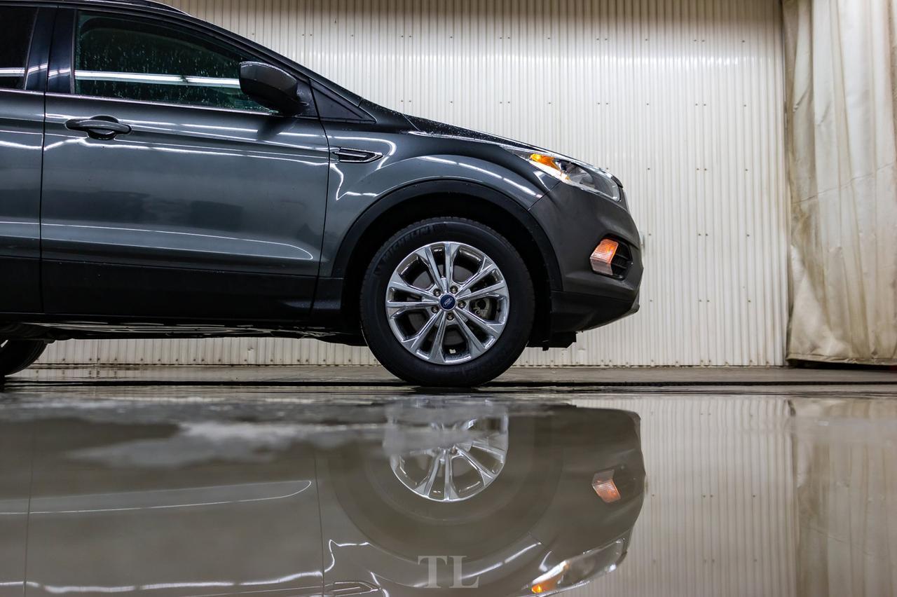 2018 Ford Escape AWD SE BCam Heated Seats Red Deer AB