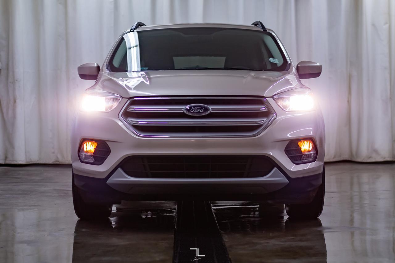 2018 Ford Escape AWD SE BCam Red Deer AB