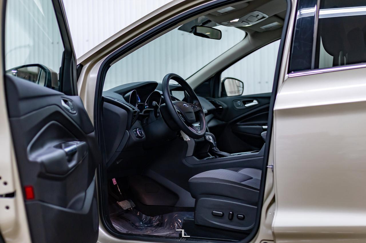 2018 Ford Escape AWD SE BCam Red Deer AB