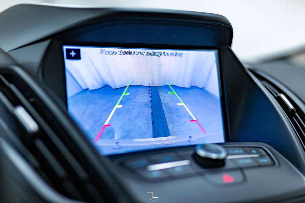 2018 Ford Escape AWD SE BCam Red Deer AB