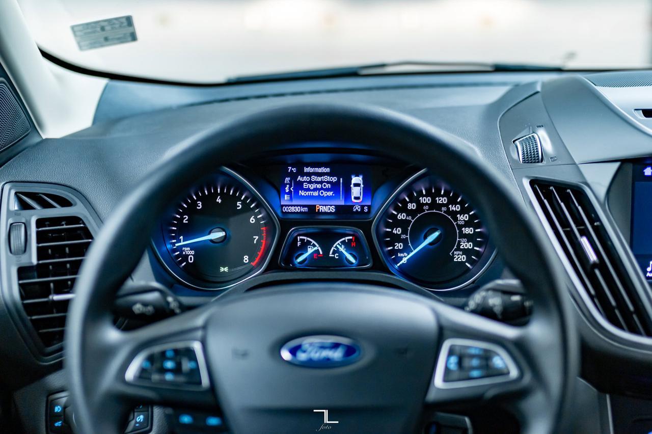 2018 Ford Escape AWD SE BCam Red Deer AB